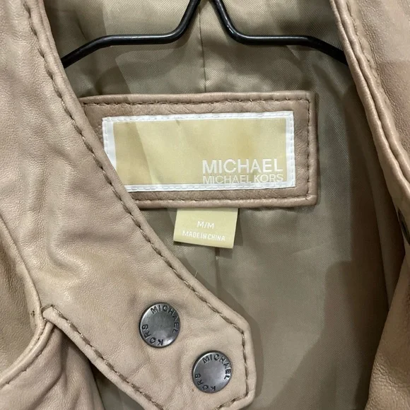 Taupe Michael Kors 100% Genuine Leather moto style jacket flared sleeve M - Picture 2 of 7